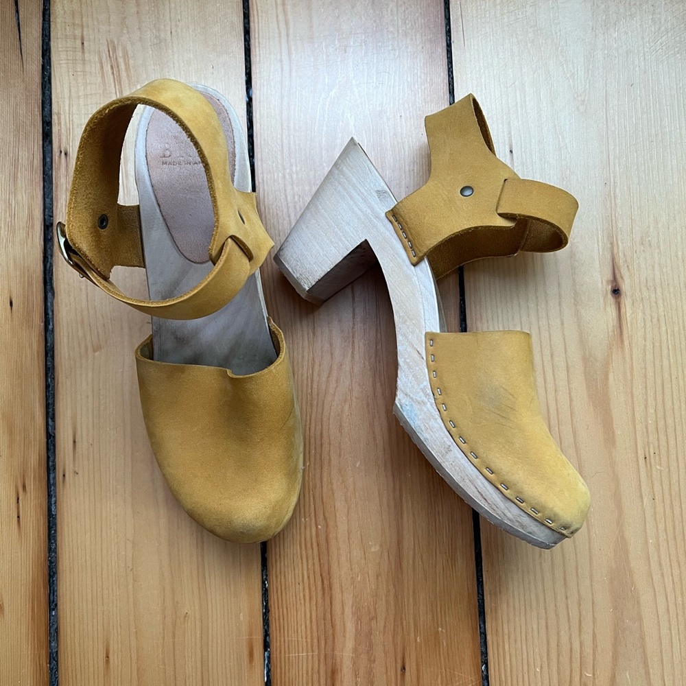 Bryr Emma Closed Toe High Heel Clogs